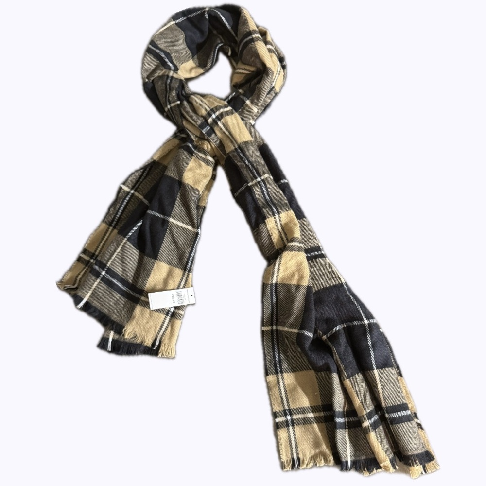 NWT - Banana Republic Scarf
